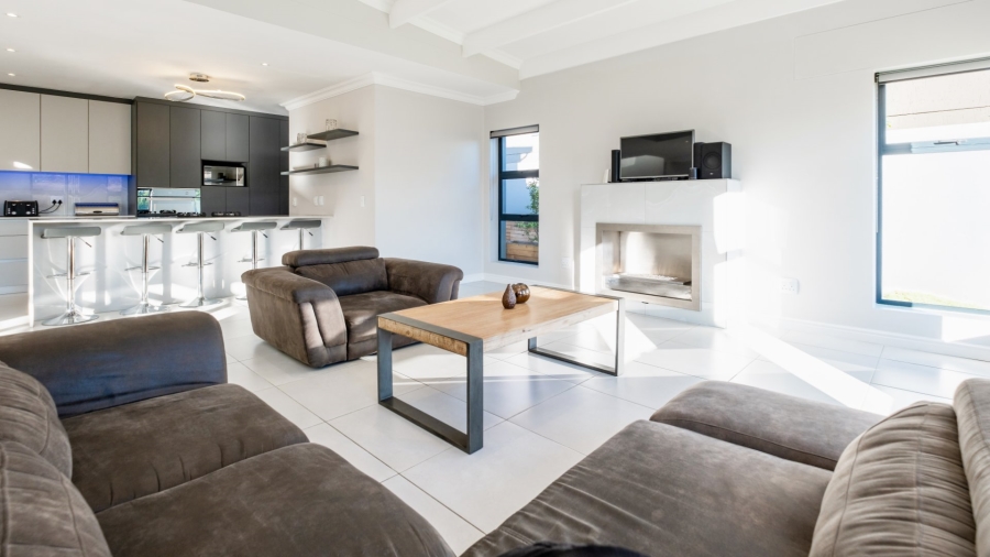 4 Bedroom Property for Sale in Welgelegen Western Cape